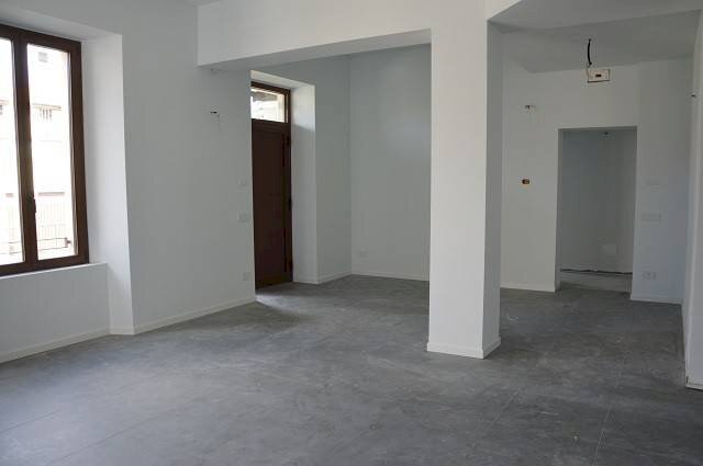 casa indipendente in vendita ad Albizzate