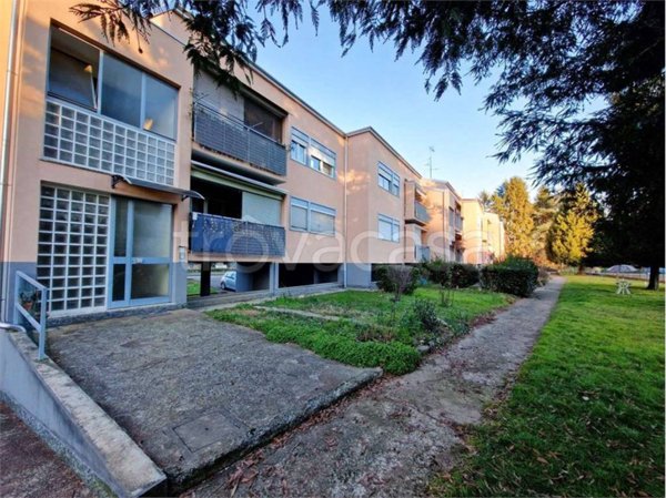 appartamento in vendita ad Albizzate