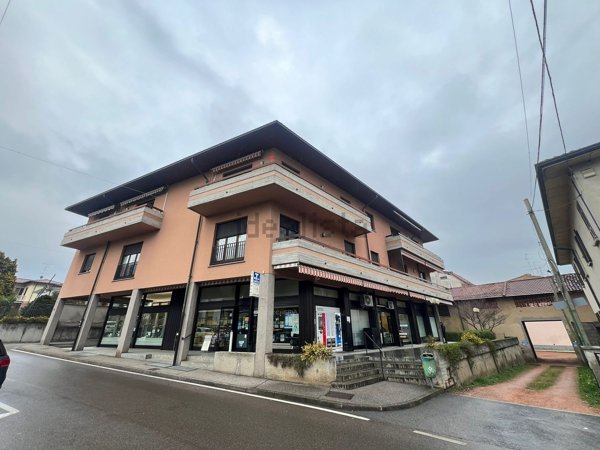 appartamento in vendita ad Albizzate