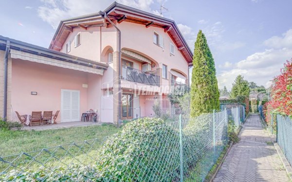 appartamento in vendita ad Albizzate