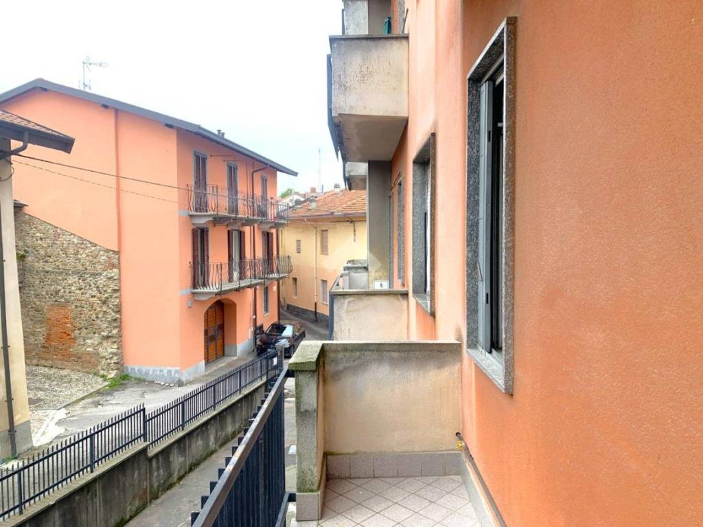 appartamento in vendita ad Albizzate