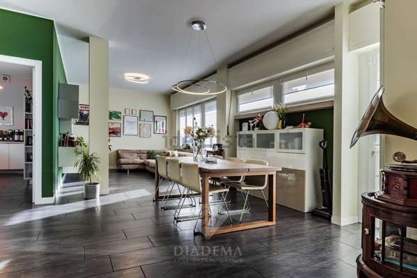casa indipendente in vendita ad Albizzate