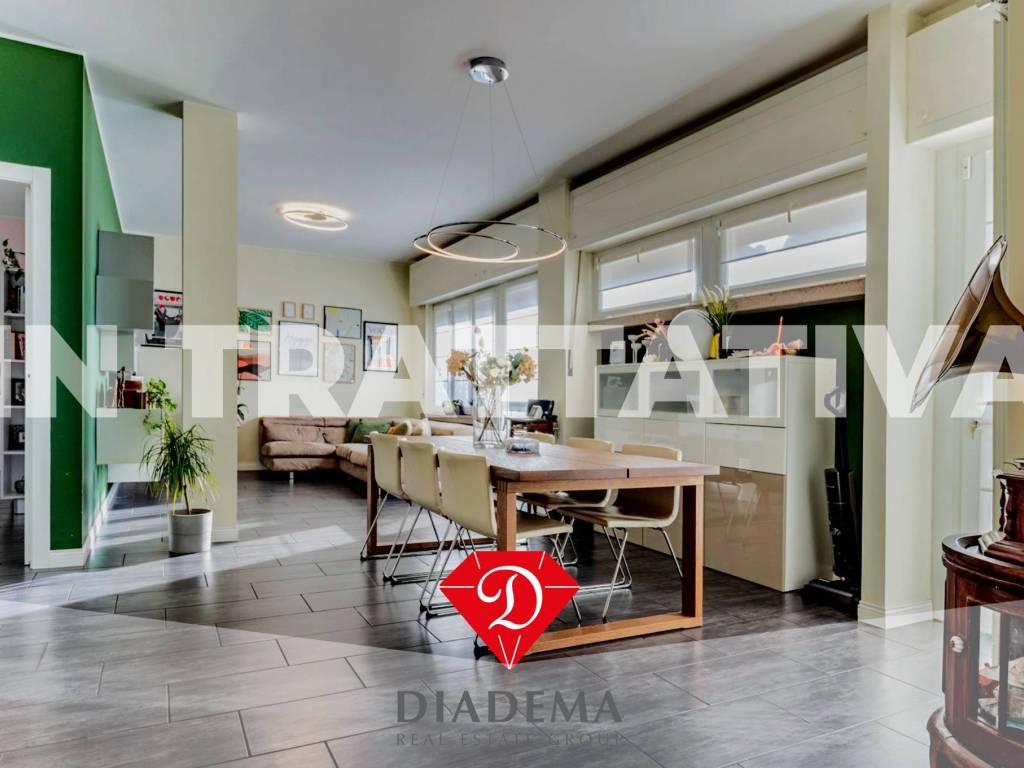 casa indipendente in vendita ad Albizzate
