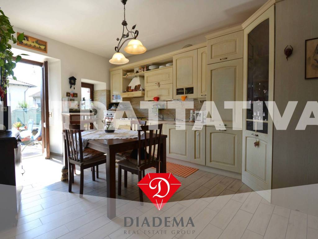 appartamento in vendita ad Albizzate