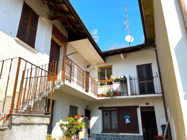 appartamento in vendita ad Albizzate