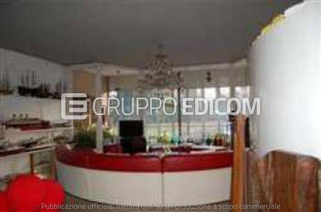 casa indipendente in vendita ad Albizzate