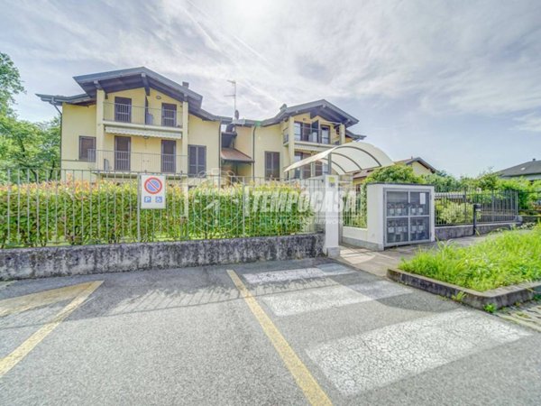 appartamento in vendita ad Albizzate