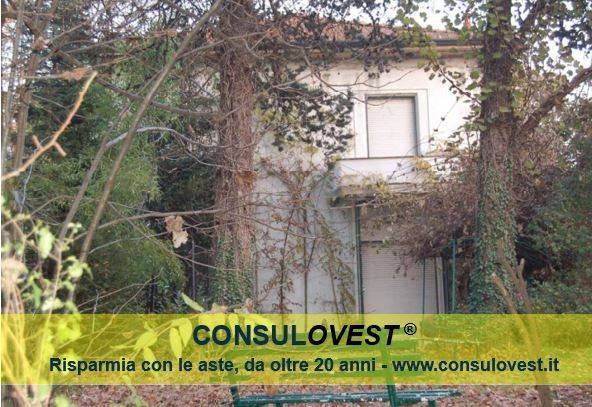 casa indipendente in vendita ad Albizzate