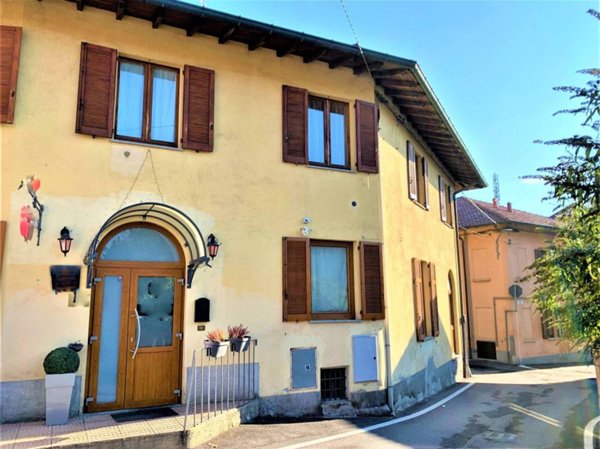 appartamento in vendita ad Albizzate