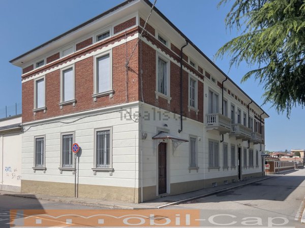 ufficio in vendita ad Albizzate