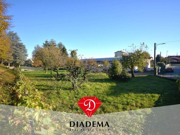 terreno in vendita ad Albizzate