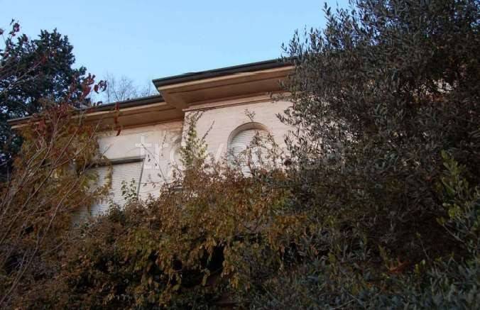 casa indipendente in vendita ad Albizzate