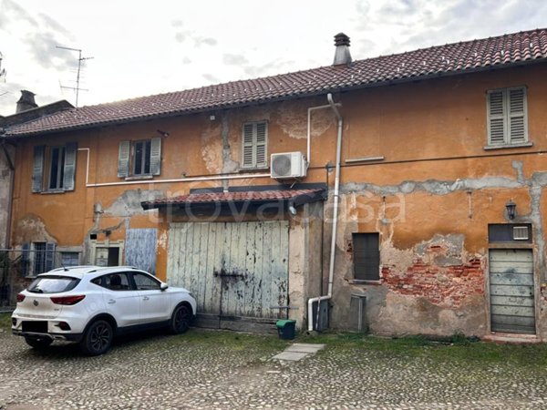 appartamento in vendita ad Albizzate