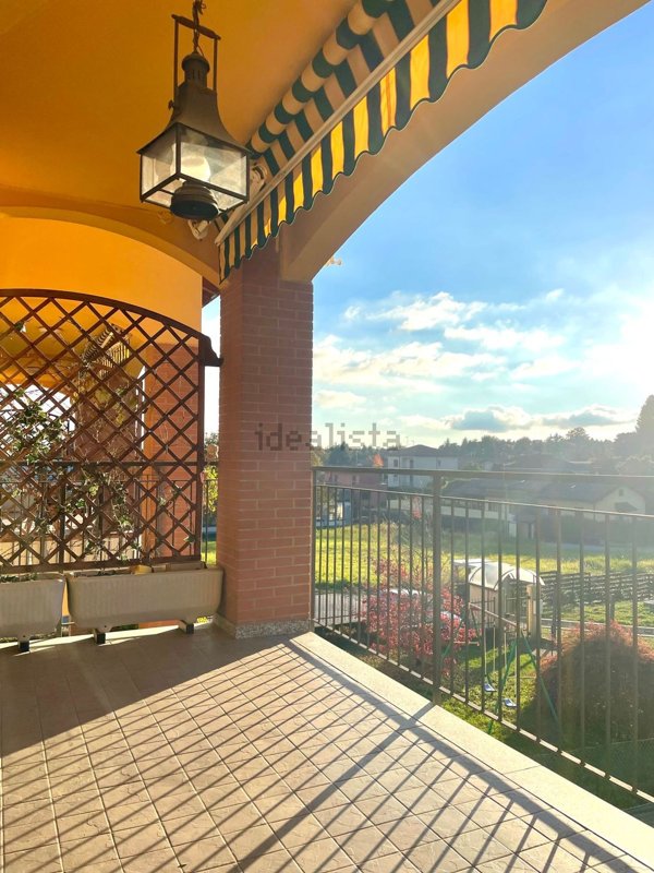 appartamento in vendita ad Albizzate