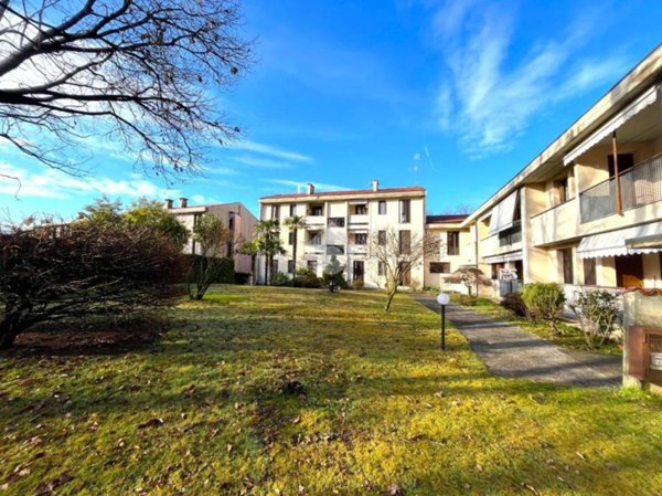 appartamento in vendita ad Albizzate