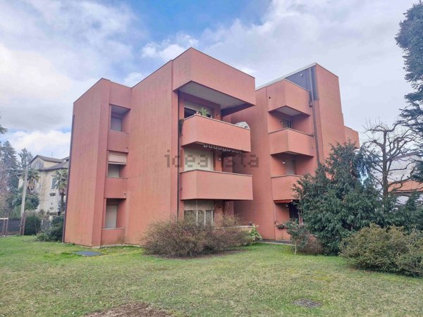 appartamento in vendita ad Albizzate