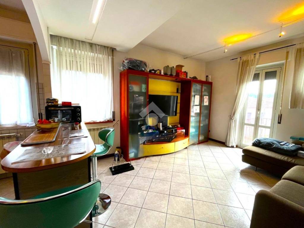 appartamento in vendita ad Albizzate