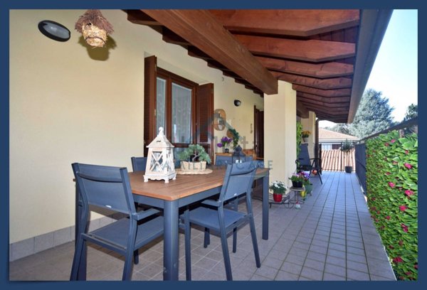 appartamento in vendita ad Albizzate