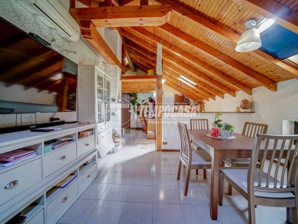 appartamento in vendita ad Albizzate