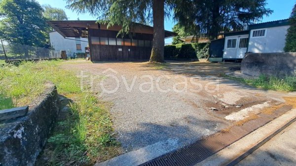 locale commerciale in vendita ad Albizzate