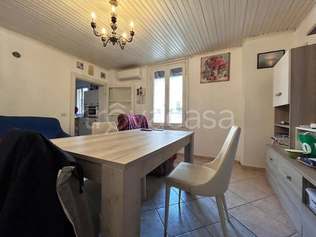 appartamento in vendita ad Albizzate