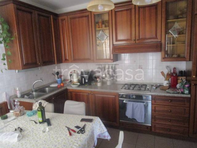 casa indipendente in vendita ad Albizzate