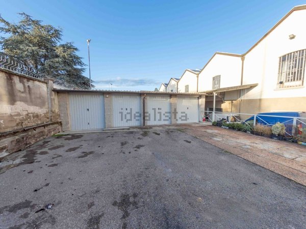box auto in vendita ad Albizzate