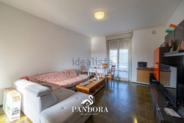 appartamento in vendita ad Angera