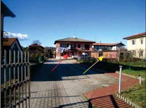 appartamento in vendita ad Angera