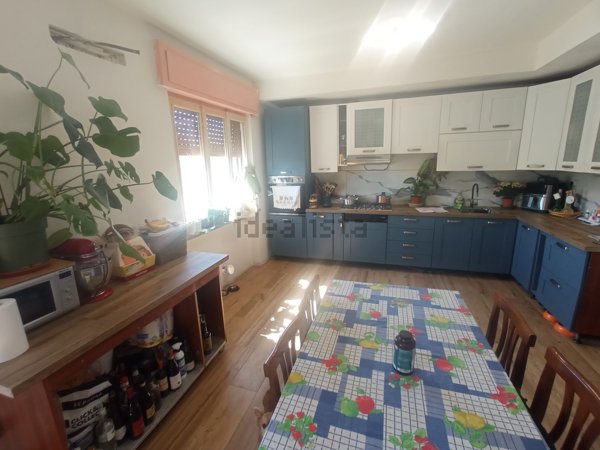 casa indipendente in vendita ad Angera