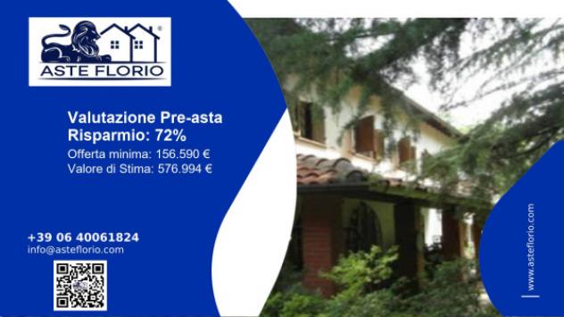 casa indipendente in vendita ad Angera