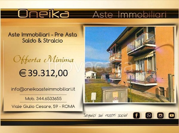 appartamento in vendita ad Angera