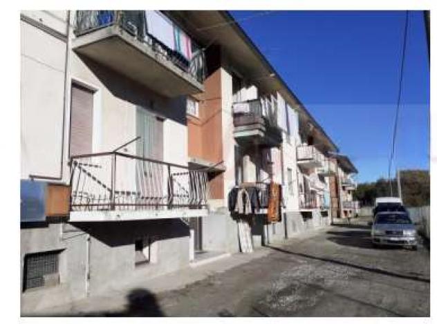 appartamento in vendita ad Angera