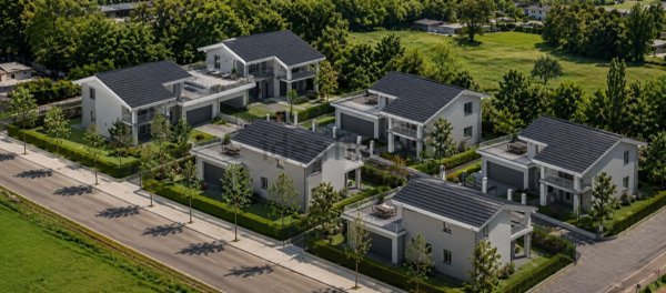 casa indipendente in vendita ad Angera in zona Barzola