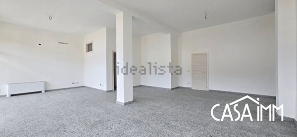 casa semindipendente in vendita ad Angera in zona Barzola
