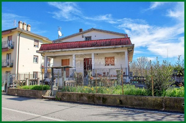 casa indipendente in vendita ad Arcisate