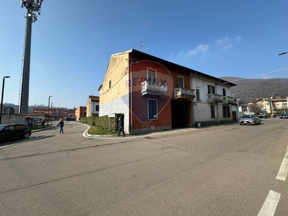 appartamento in vendita ad Arcisate