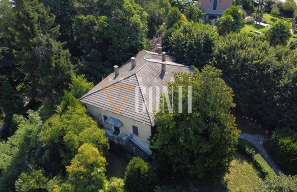 casa indipendente in vendita ad Arcisate