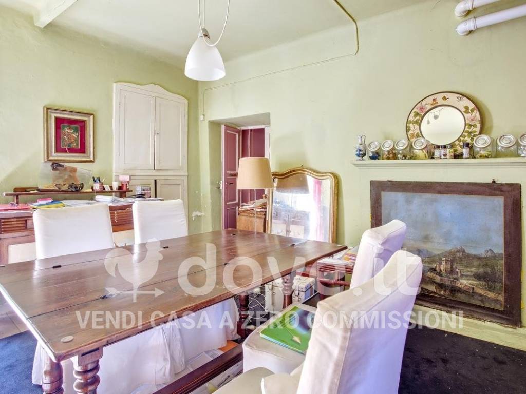 casa indipendente in vendita ad Arcisate in zona Brenno Useria