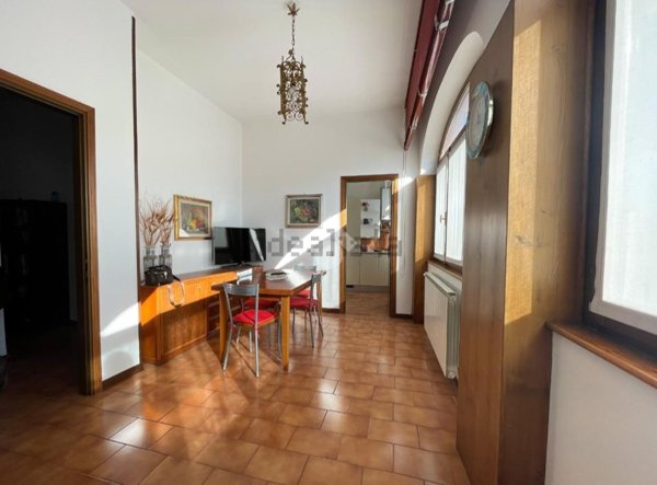 casa indipendente in vendita ad Arcisate