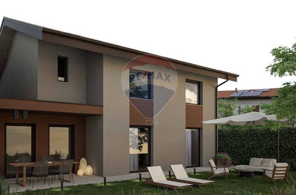 casa indipendente in vendita ad Arcisate