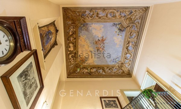 casa indipendente in vendita ad Arcisate