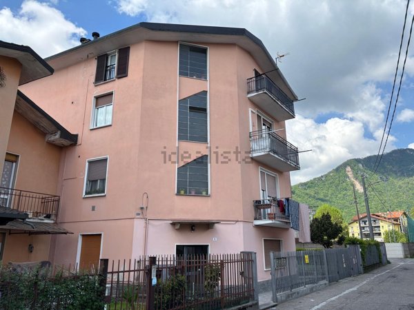 appartamento in vendita ad Arcisate