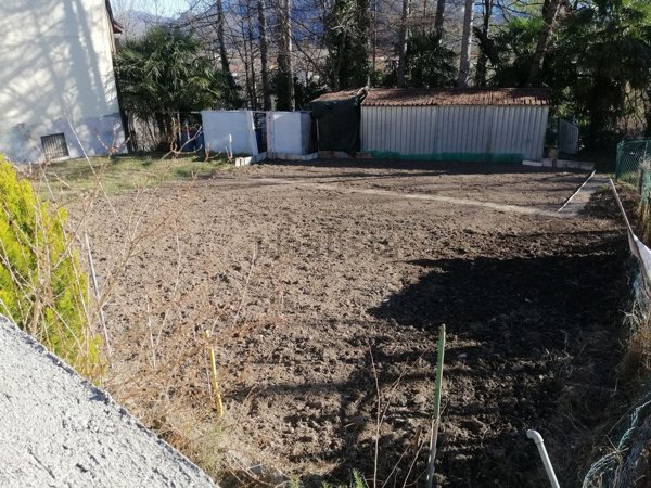 terreno edificabile in vendita ad Arcisate