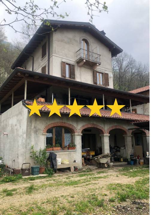 casa indipendente in vendita ad Arcisate