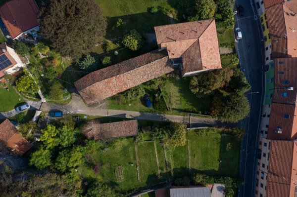 casale in vendita ad Arcisate in zona Brenno Useria