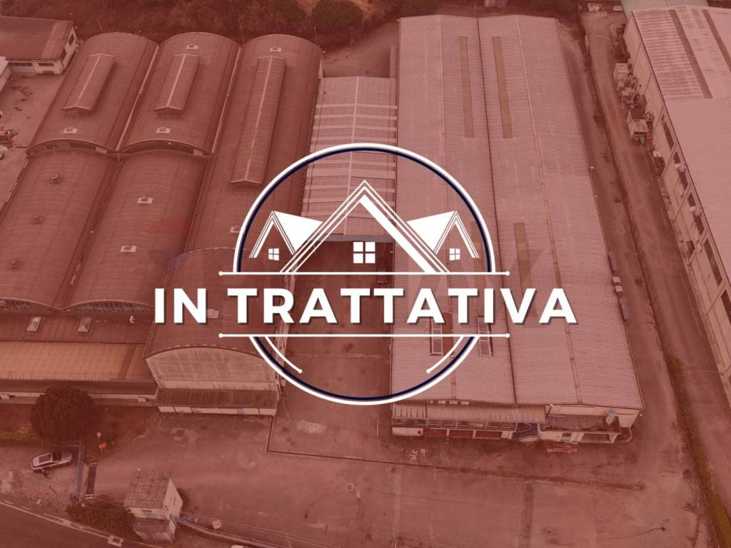 negozio in vendita ad Arcisate