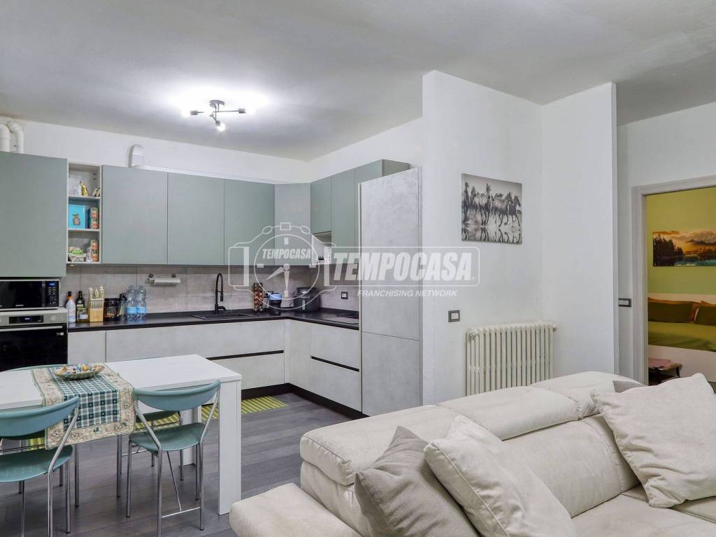 appartamento in vendita ad Arcisate in zona Brenno Useria