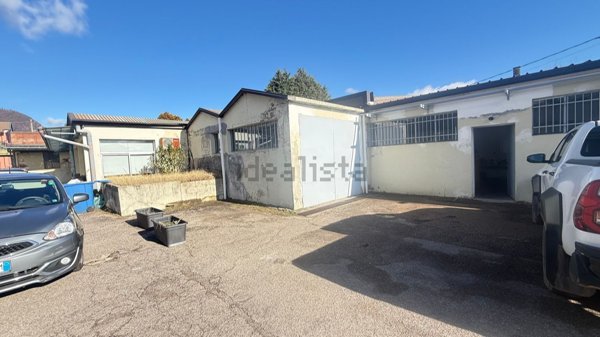 locale di sgombero in vendita ad Arcisate