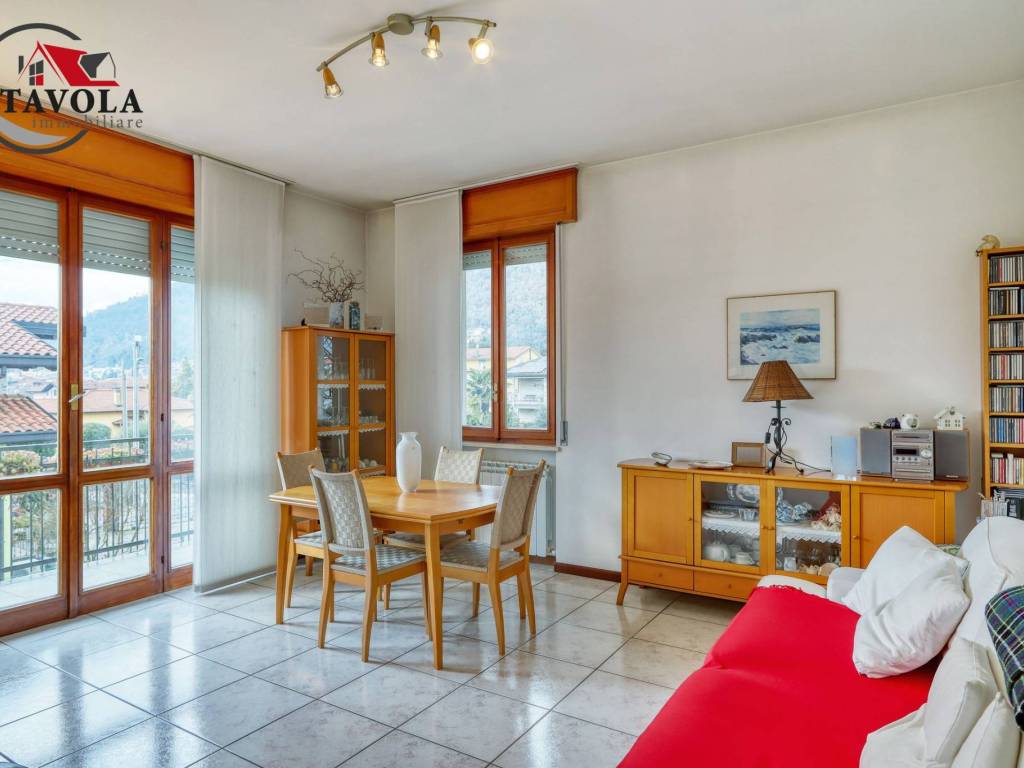 appartamento in vendita ad Arcisate